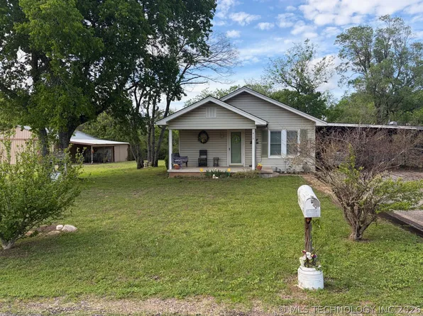 416 W Ash St, Maud, OK 74854