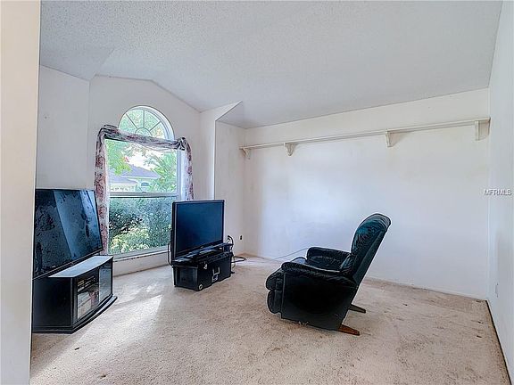 2nd image of 12639 Waterhaven Cir