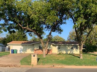 1323 Cherry St, Graham, TX 76450