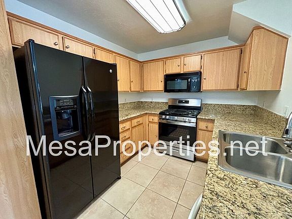4th image of 932 W Arrow Hwy Unit E
