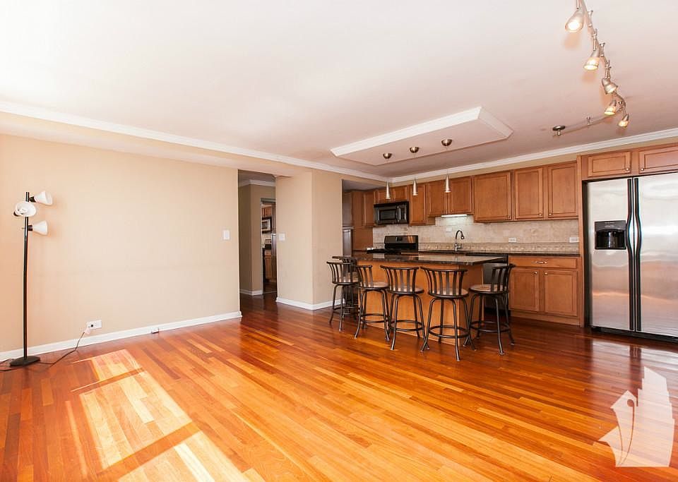 1st image of 3950 N Lake Shore Dr #16th