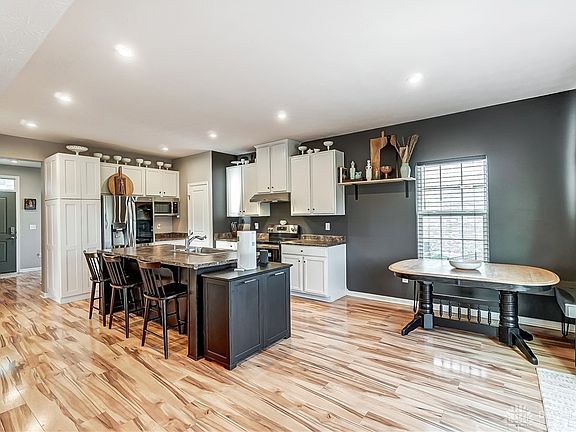 2nd image of 622 Babbling Brooke Dr