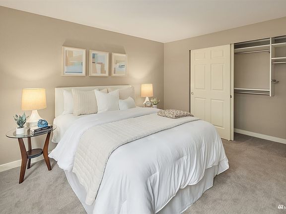 5th image of 10015 NE 120th Ln APT E203