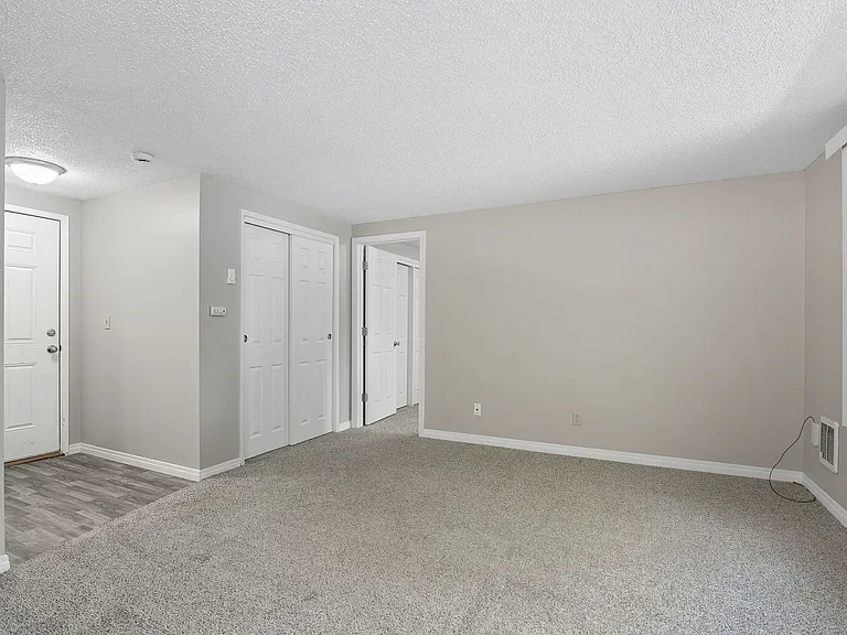 Eagles Landing Apartments — Photo 48