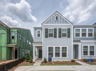 938 Lyndon Station Dr, Pineville, NC 28134