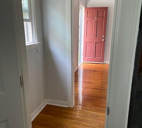 5th image of 3509 E Broadway #7