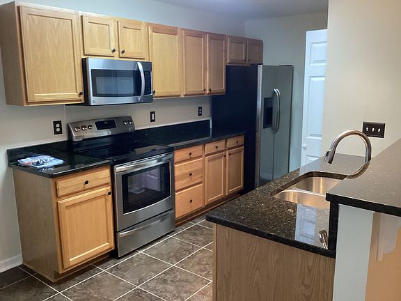 3rd image of 15618 Twisted Cedar Dr