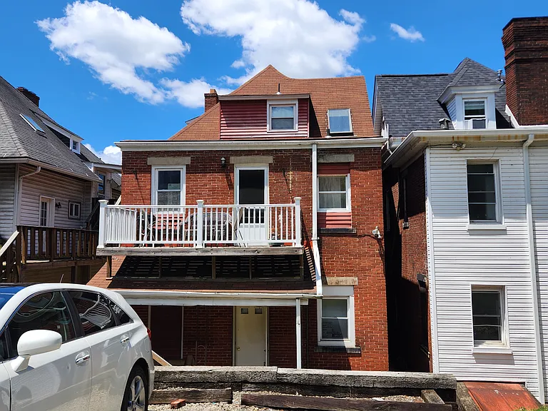 143 Oneida St #2 — Photo 2