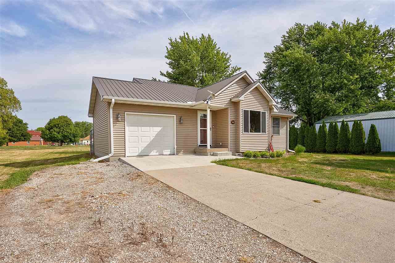 103 South St, Hedrick, IA 52563 Zillow