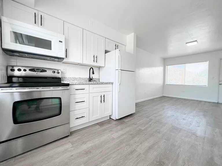 521 S Federal Hwy #5 — Photo 9