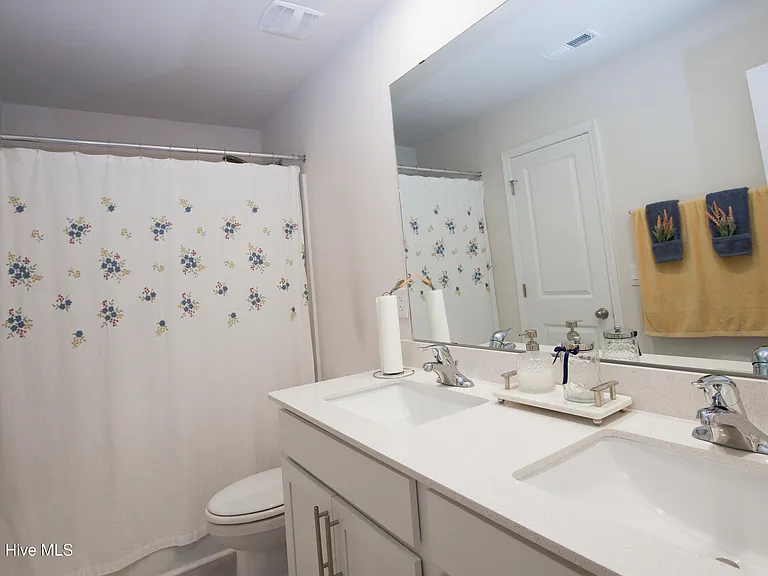 1179 Misty Creek Dr — Photo 36