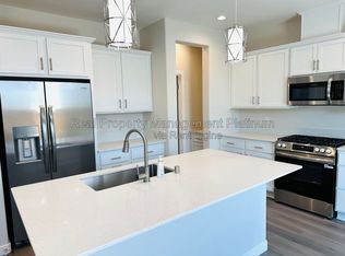 616 Ophelia Ave, Madera, CA 93636