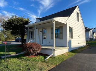 4 Oak St, York, PA 17402