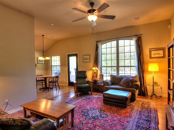 4th image of 3012 Woodcrest Creek Dr
