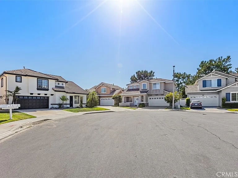 5 Chatri Cir — Photo 27