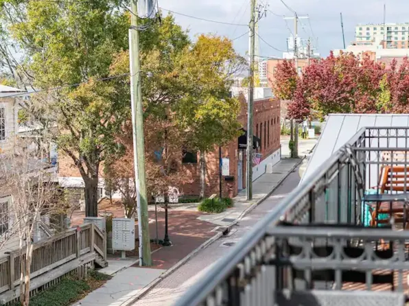 215 S Water Street Apt 204, Wilmington, NC 28401