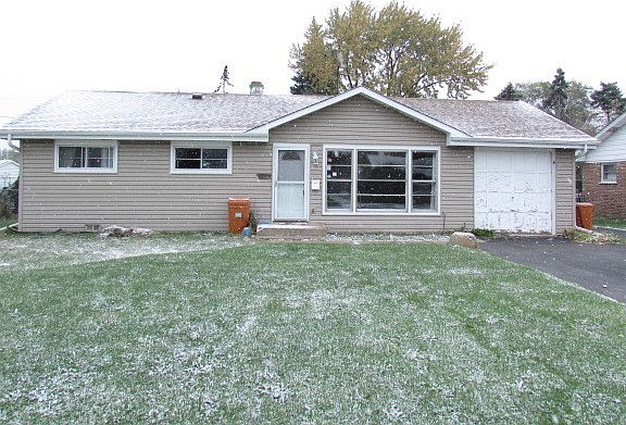 4th image of 8136 W Summerdale Ave