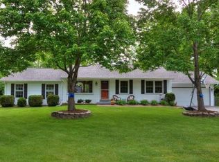 240 Dennison Dr, Ballwin, MO 63021