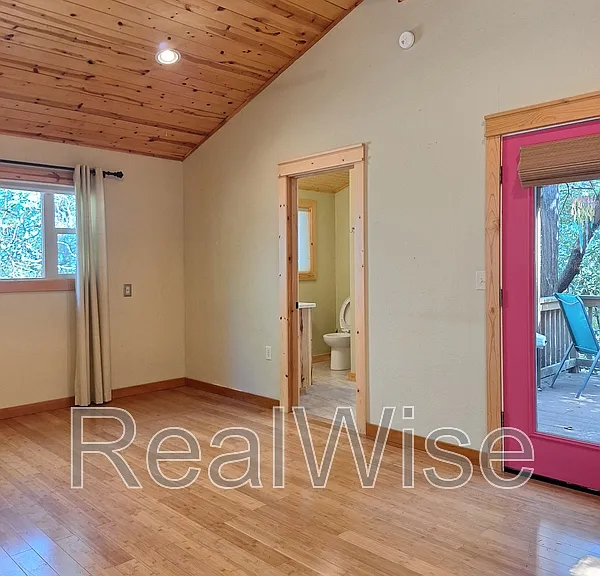 1711 Apache Dr — Photo 10