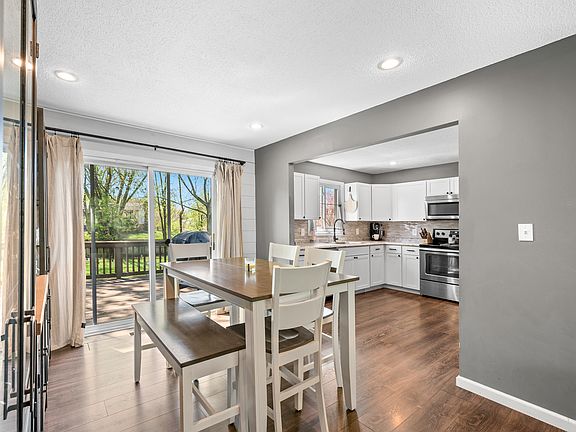 3rd image of 3615 Dawnwood Dr