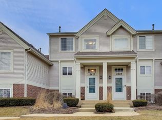 2427 Daybreak Ct, Elgin, IL 60123