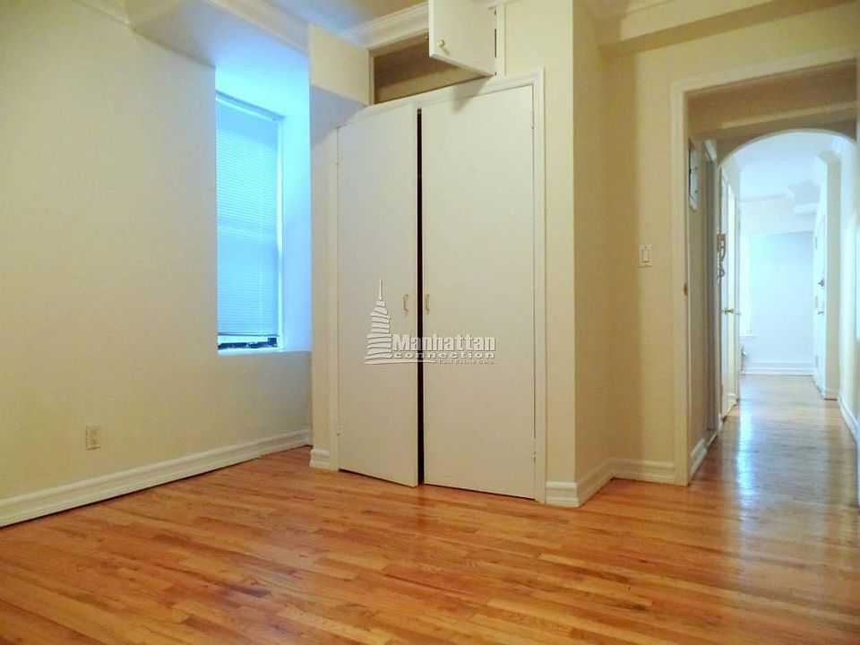 2nd image of 310 E 19th St APT B1