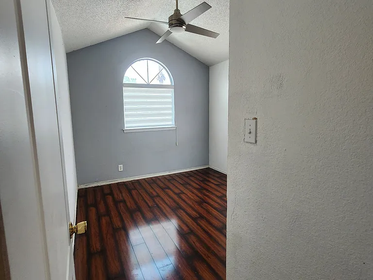 5608 Saplinas Rd — Photo 30