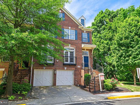 2nd image of 2443 Cypress Green Ln