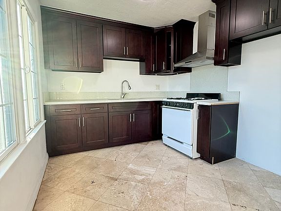 5th image of 4528 Muscatel Ave #1