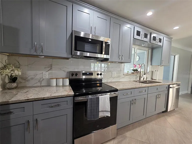 3435 Overlook Dr NE — Photo 11