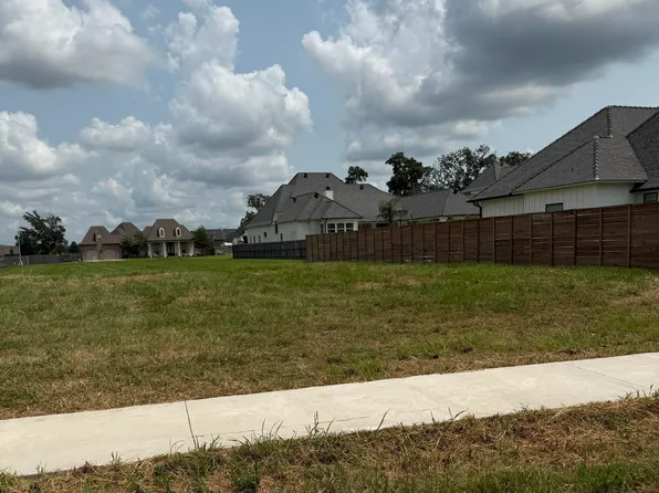 505 Gunter Grass Ct, Lafayette, LA 70508