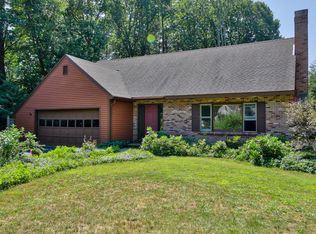 5 River Bend Cir, Exeter, NH 03833