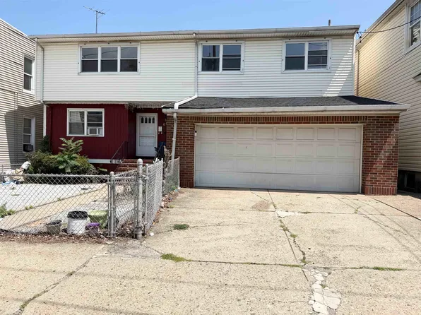 60 Williams Avenue image 1 of 12