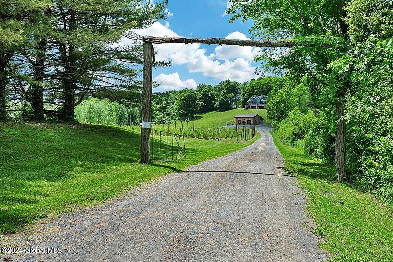 2nd image of 2478 Galway Road