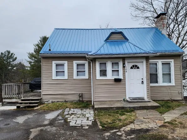 104 Foster Ave, Beckley, WV 25801