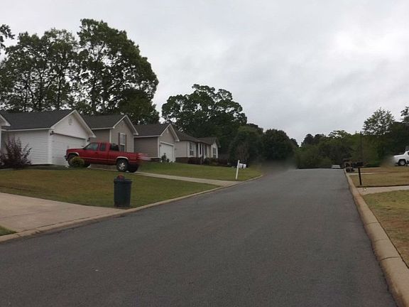 4th image of 34 Wooden Head Ln