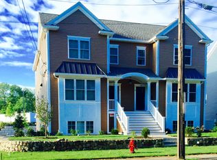 18 Grove St #1, Waltham, MA 02453
