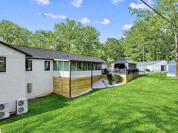 4th image of 3 Kingsley Ct