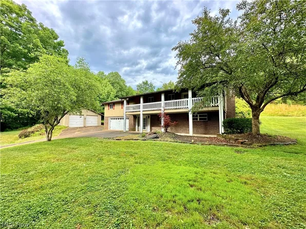 594 Deems Rd, Mineral Wells, WV 26150