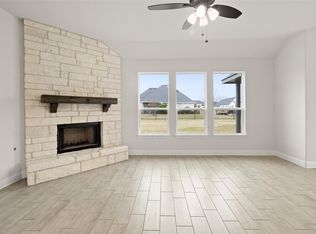 500 Riverbank Ct, Granbury, TX 76049