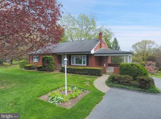 209 Millwood Rd, Lancaster, PA 17602