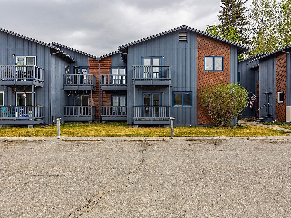 1st image of 1018 Dogwood St APT 205