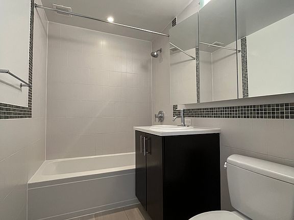 5th image of 225 Schermerhorn St APT 7