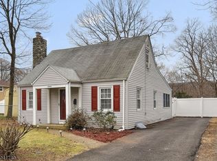 16 Terrace Ln, Ringwood, NJ 07456