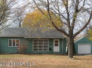 412 Hillhaven St, Albert Lea, MN 56007