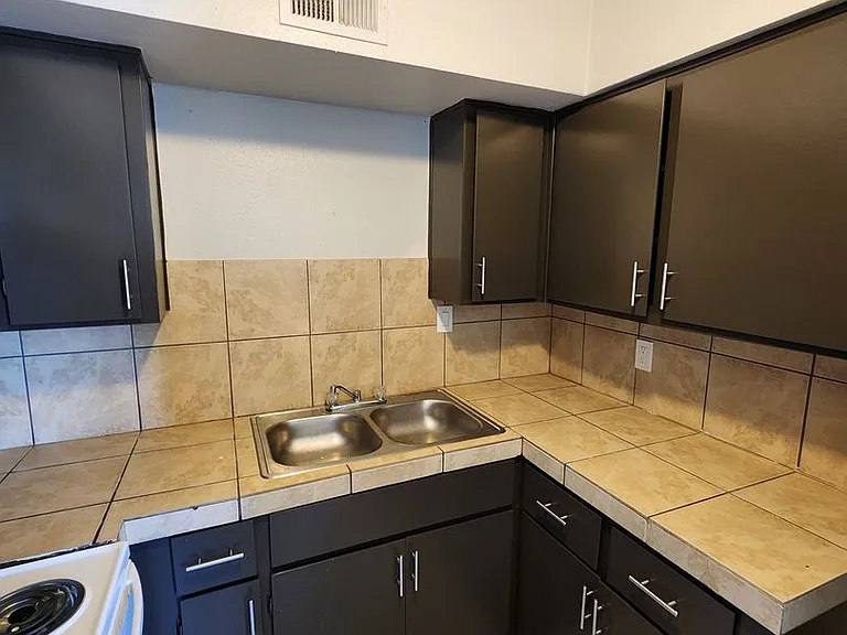Modern Quarters Apartments — Photo 29