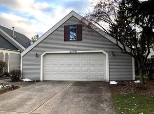 2548 Newberry Ln SE, Kentwood, MI 49508