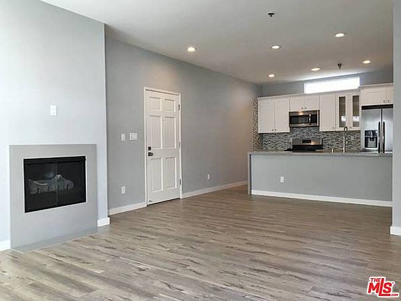 5th image of 10560 Santa Monica Blvd APT 106