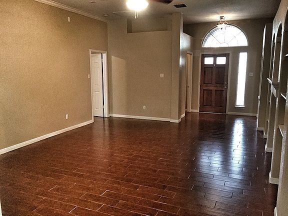 3rd image of 15823 W Dorman Dr
