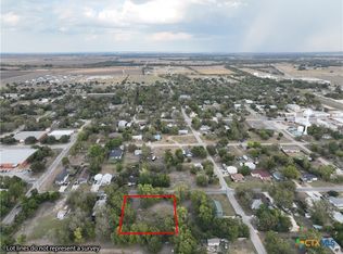 407 El Paso St, Holland, TX 76534